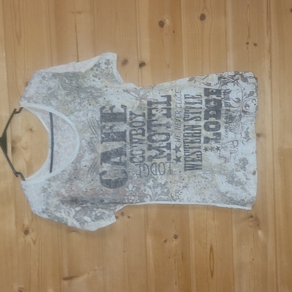 Maurices - Picture 1 of 2